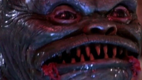 (ภาพยนตร์ Ghoulies 2) ฉากปีศาจบุกทำร้ายผู้คน 