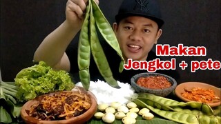 MAKAN JENGKOL MENTAH + PETE MENTAH IKAN ASIN BELUT LADA HITAM SAMBAL TERASI LALAPAN MENTAH #mukbang