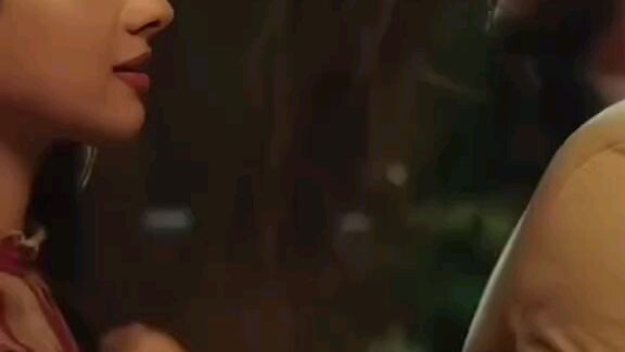 Kisses scene full HD INDIAN