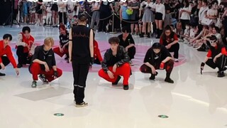 Đội Thẩm Dương thi đấu! HOT-SEVENTEEN Dance Roadshow ngẫu nhiên