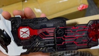 Yak 01 baru di toko barang bekas Kamen Rider Jepang dijual sebagai barang bekas? Detektif Kucing Ora