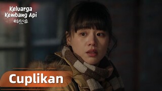 Islands | Cuplikan EP01 Duh, Li Yijin Kasihan Sekali! | WeTV【INDO SUB】