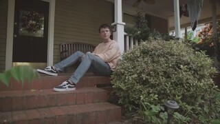 Alec Benjamin - Let Me Down Slowly