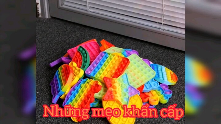 đồ chơi màu sắc cho con
