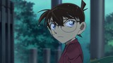 Conan was eavesdropping on the investigation meeting and he caught by Amuro ►Detective Conan
