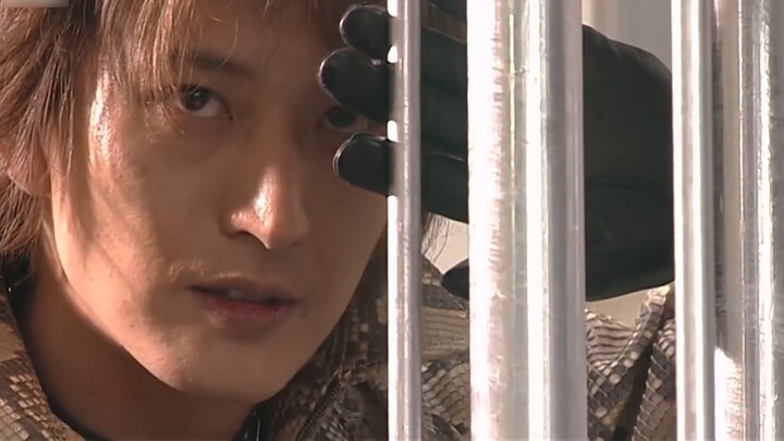 Adegan terkenal Kamen Rider Ryuki: Voting akan datang (Paman Ular terlihat bagus)
