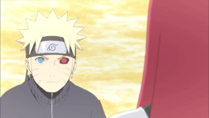 Naruto buồn cười quá khi nhìn thấy mẹ mình, cậu tưởng bà là bản sao của Kyuubi