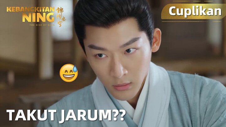 The Rise of Ning | Cuplikan EP02 Luo Shenyuan Menahan Rasa Sakit | WeTV【INDO SUB】