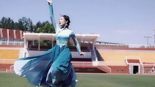 你当像鹰飞往你的草原 ｜ 既然专场留不住