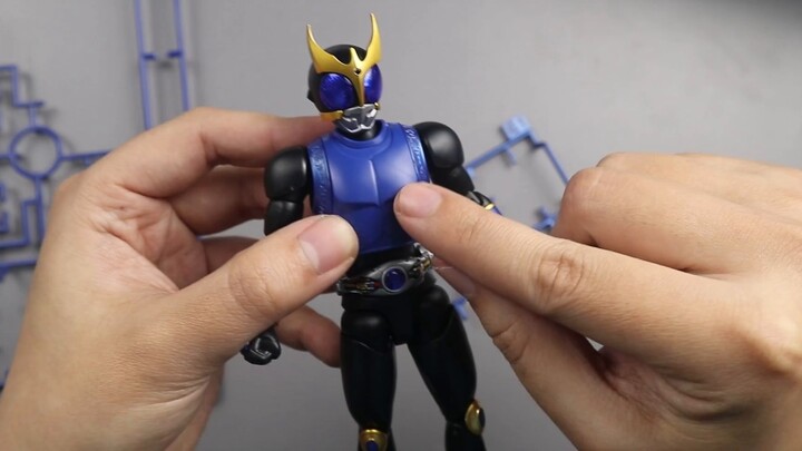 ชัยชนะของแผนกประกอบ Bandai ได้รวบรวมฟอร์ม FRS Kamen Rider Kuuga Blue Dragon มาทดลองใช้แล้ว ตื่นเต้นจ