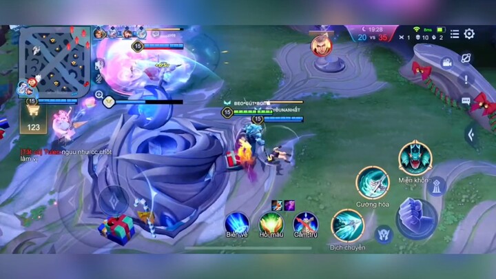 Một trận đấu đầy cảm xúc. Chỉ cần team đồng lòng không dì là không thể! #game