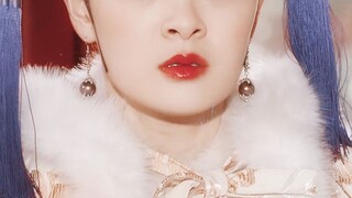 Có những người trông đẹp hơn so với mười sáu năm trước!