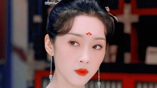Dia juga seorang wanita dari keluarga bangsawan, tapi kali ini dia memiliki kepribadian yang sama se
