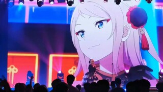 Apa-apaan! Nona dan adik menyanyikan lovelive "Eutopia", dan orang-orang di atas panggung bersorak!