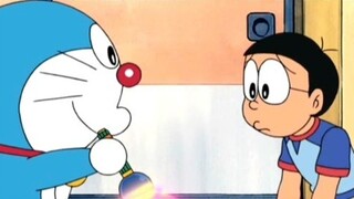 Doraemon: Nobita menggunakan lampu restorasi untuk mengembalikan item ke tampilan aslinya