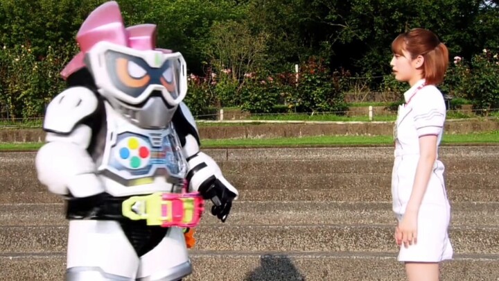 Adegan terkenal Kamen Rider: Saya tidak akan berubah, seperti untuk menarik ikat pinggang saya?