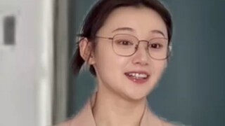 ครูพลศึกษาได้รับความนิยมมากที่สุดก่อนวันหยุดเท่านั้น