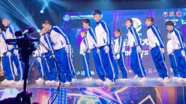 [Super explosive! Funky dance in colleges and universities] Guangdong University of Finance and Econ