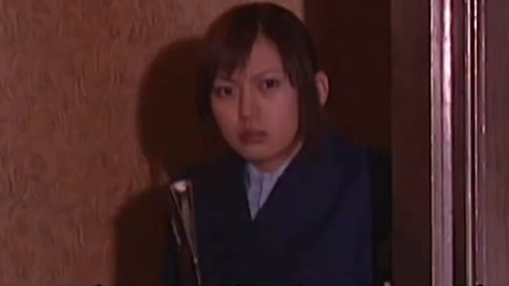 Perbandingan standar pengucapan: Kamen Rider Sword VS Balala Little Demon Fairy.