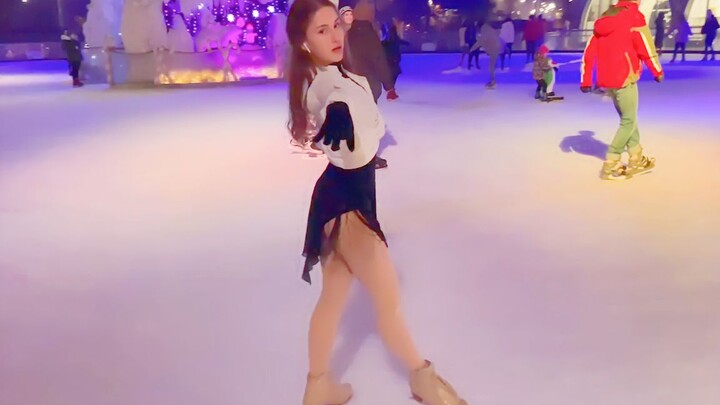 [กีฬา]สาวยูเครนเล่นสเก็ตประกอบเพลง <Mo He Wu Ting>