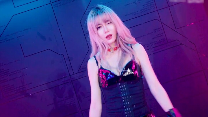 Mangsanya telah dikunci, Si Liu~🐍 【Tomboi - (G)I-DLE 】