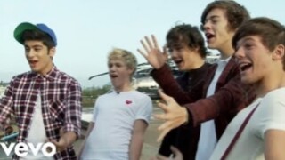 One Direction - What Makes You Beautiful (Signings)