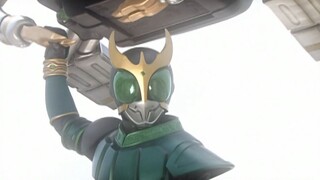 Kamen Rider Kuuga: Dua Gurungi yang melarikan diri saat bertemu dengan Kuuga adalah satu-satunya yan