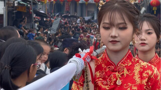 接下来的广东潮汕是这样子的，潮汕的过年氛围提前来了