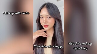 Một chiếc makeup ngẫu hứng