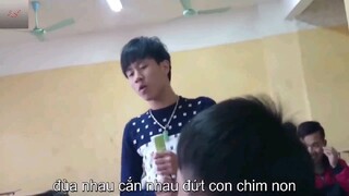 bài hát kì lạ: một con vịt🦆🦆