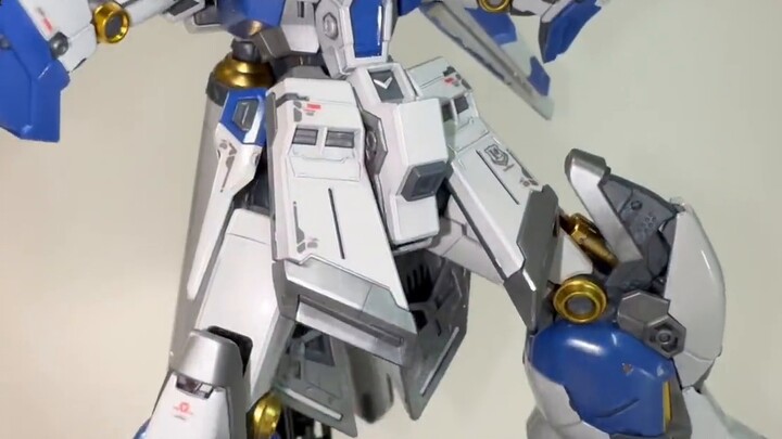 769 yuan! Bagaimana kinerja Titanium Manatee Gundam terbatas berbasis RG, yang 40 yuan lebih mahal d