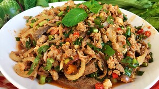 วิธีทำลาบหมูแบบง่ายๆ อร่อยแซ่บเวอร์ / Spicy minced pork salad / thai food recipes