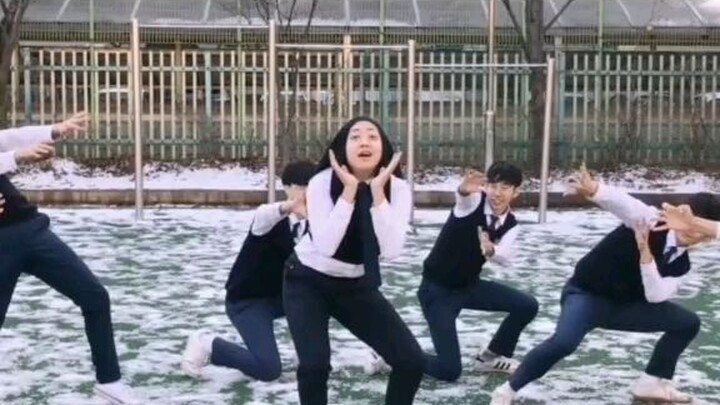 Korean High School Dance Cover Twice Song