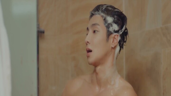 Chinese boys take a shower vs Korean boys take a shower vs Thai boys take a shower