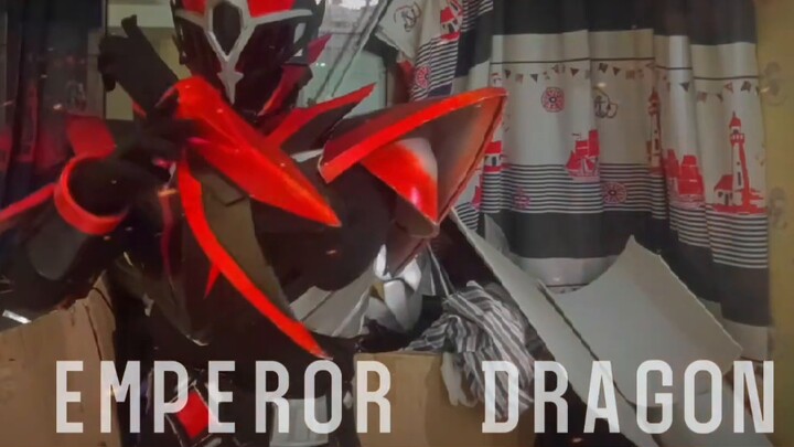 [Original Tokusatsu/Emperor Dragon] Up ลดน้ำหนักไป 60 ปอนด์จริง ๆ สำหรับบทบาทของ Tokusatsu