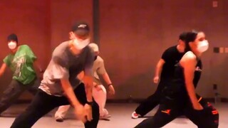 【justjerk】Nhặt những động tác nhỏ mà các biên đạo múa thích/học để cải thiện chất lượng của các động