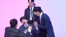 Hoshi kicked Choi Seungcheol so hard that he hurt him. This part made me laugh to death.