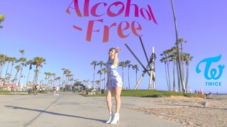 Coverเพลง TWICE-Alcohol Free เปลี่ยนชุดบนชายหาดที่แคลิฟอเนียร์ มาจิโต้ไหม