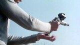 [Movie] Trong băng còn đạn, sao lại phải thay băng đạn mới?