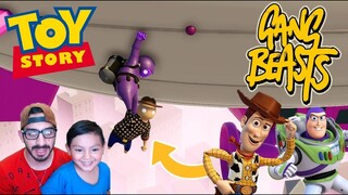 Luchas Locas con Woody vs Buzz Lightyear | Toy Story Gang Beasts | Juegos Karim Juega