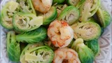 Stir fry Brussels Sprouts with prawns
