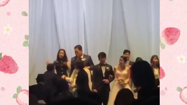 Anh trai Ji Soo - Blackpink kết hôn, mẹ Lisa và bố Rosé cũng có mặt!