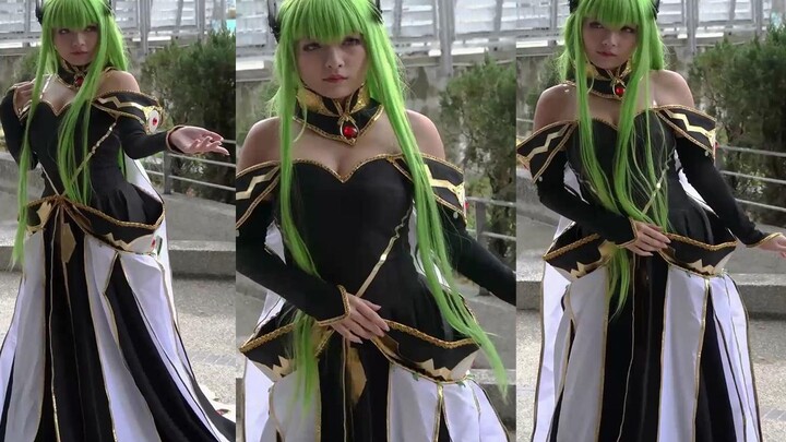 The Miss Sister of CC. who ran into COS rebellious Lelouch in the comic exhibition, super beautiful 