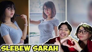 SLEBEW SARAH DI DALAM MOBIL