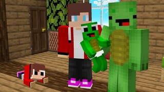 Baby JJ & Baby Mikey run away from Family in Minecraft challenge Maizen