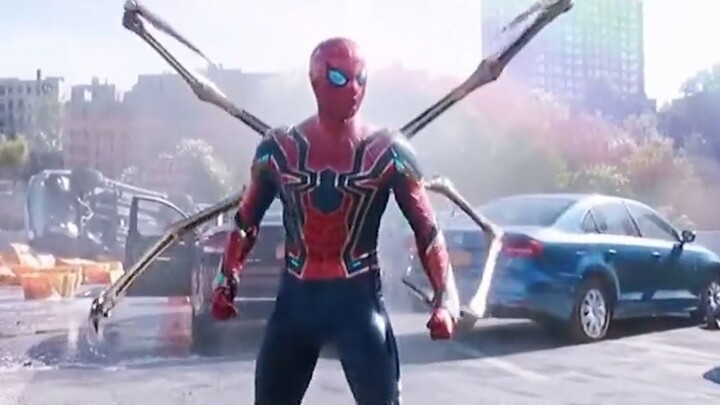 Spider-Man goes back to the past and meets Doctor Octopus. Doctor Octopus is in trouble. He goes out