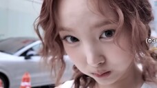 Aku Nayeon yang merasa malu itu sangat imut!!!