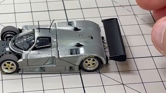 แกะกล่องโมเดลรถยนต์เล็ก Mazda 787b สีเงินรุ่นใหม่จาก motorhelix!