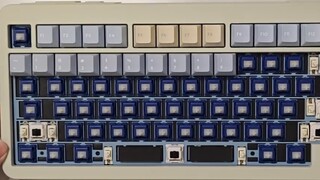 A huge amount of money of 4,500 yuan was spent to create a Toyokawa Shoko theme keyboard.