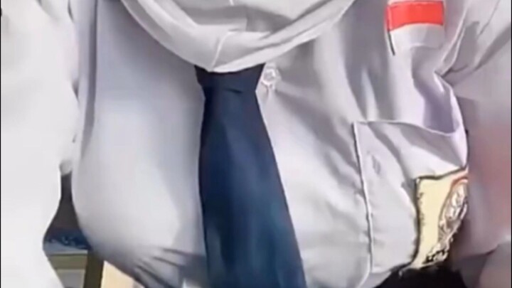 masih di Sekolah